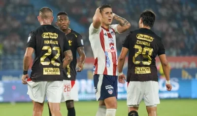 Paiva se lamenta tras una acción de ataque.