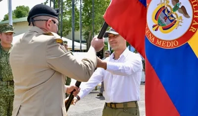 Pedro Sánchez, ministro de Defensa