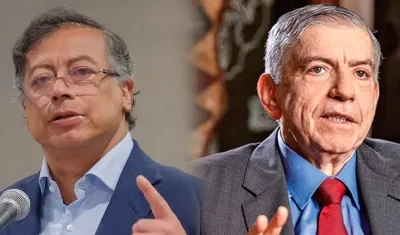 Presidente Gustavo Petro y el expresidente César Gaviria. 