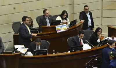 Mesa directiva del Senado durante la sesión de hoy.