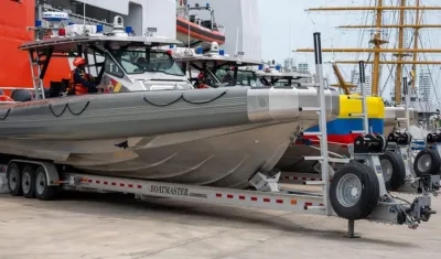 Unidad de guardacostas entregada por EE.UU.