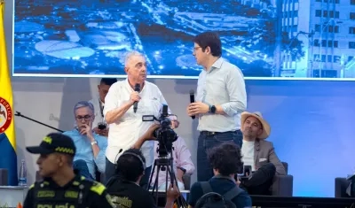 El expresidente Álvaro Uribe y Miguel Uribe Turbay.