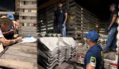 Personal del Distrito entrega ayudas humanitarias.