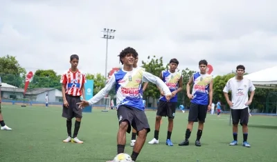 El fútbol para invidentes fue una de las actividades en 'Sin Barreras', en Baranoa.  