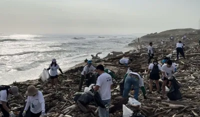 En la jornada de limpieza participaron más de 60 voluntarios. 