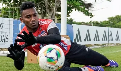 Jefersson Martínez ocupó el lugar dejado por el uruguayo Santiago Mele. 