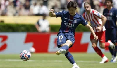 Kangin Lee marcó, de pena máxima, el cuarto gol del París Saint Germain. 