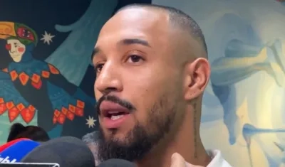 El uruguayo Lucas Monzón atendió a los medios a su llegada a Barranquilla. 