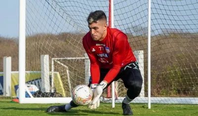 El uruguayo Santiago Mele llegó a Junior a mediados de 2023 procedente de Unión de Santa Fe.