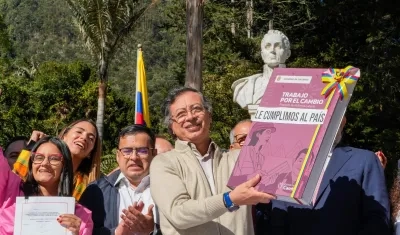El Presidente Petro sancionó la ley de la reforma laboral. 