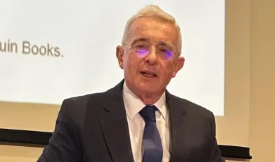 Álvaro Uribe Vélez.