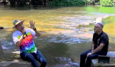 José Manuel ‘Chema’ Moscote, junto al periodista Jorge Cura. 