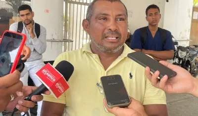 Roberto Aragón, enfermero y extrabajador del centro. 