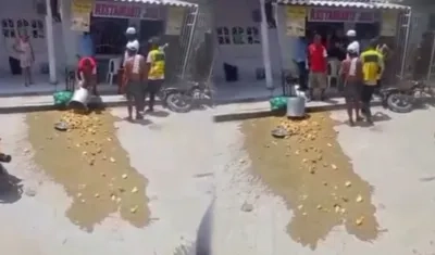 Por no pago de cuota, cobradiarios voltearon olla de sopa a vendedor