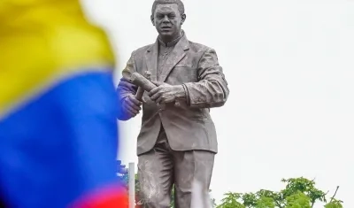 El monumento del Joe Arroyo está ubicado en carrera 46 con calle 72 junto a la estación de Transmetro que lleva su nombre. 