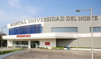 La adolescente fue trasladada al Hospital Universidad del Norte.
