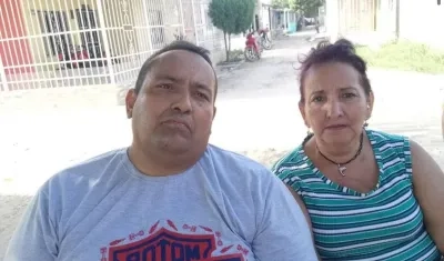 Juan Carlos Peralta Estupiñán y Esperanza Estupiñán. 