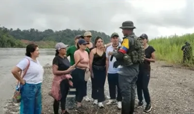 Los contratistas liberados por las disidencias de las FARC. 