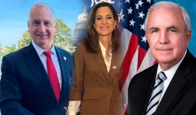  congresistas republicanos Mario Díaz-Balart, María Elvira Salazar y Carlos Antonio Giménez.