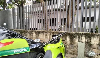 El cuerpo de Devis De Jesús Vega Lara fue trasladado a Medicina Legal. 