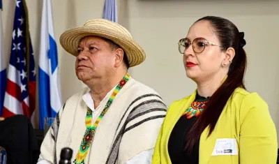 Rangel Giovani Yule (izquierda), director de la URT.