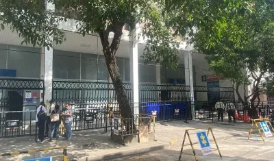 Tanto el docente como la abuela de la menor fueron conducidos a la URI de al Fiscalía. 