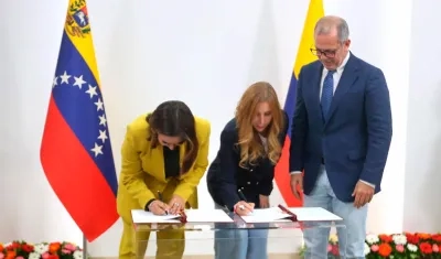​​La firma del Memorando de Entendimiento p​ara crear la Zona de Paz, Unión y Desarrollo entre Colombia y Venezuela se registró en la ciudad de Caracas.