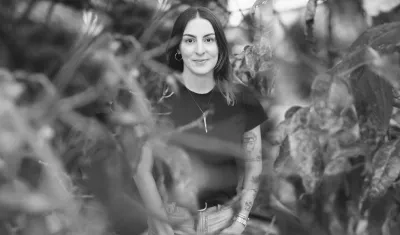 Escritora Silvia Suárez. 