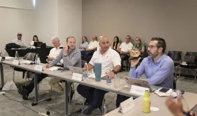 Consejo Directivo de la CRA en la presentación del informe de gestión.