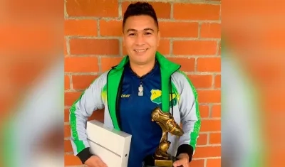 Dayron Pérez ha dirigido a equipos como Huila, Envigado y Patriotas. 