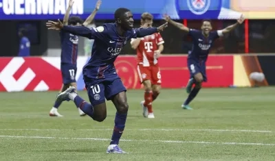 Osmane Dembelé celebra el segundo gol del PSG ante el Bayern Múnich.
