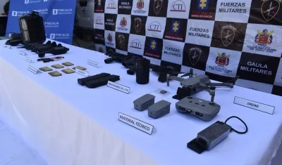 Material de guerra incautado.