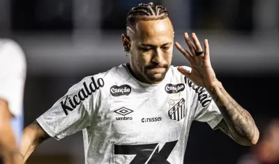 Neymar, delantero y capitán del Santos. 