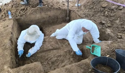 La aparición de estructuras óseas se dio en un predio rural.