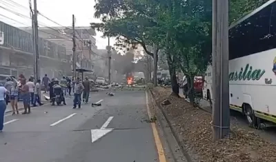 Atentado terrorista frente a la base Aérea Marco Fidel Suárez.