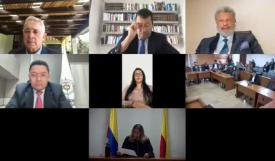 Audiencia contra Álvaro Uribe.