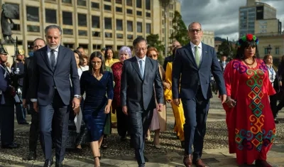 El ministro del Interior, Armando Benedetti; el Presidente Gustavo Petro, y Alfredo Saade.