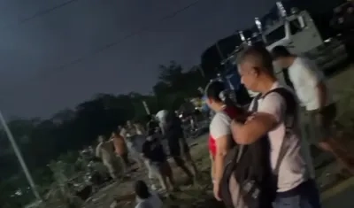 Bloqueos en La Cordialidad, a la altura de Villa Olímpica. 