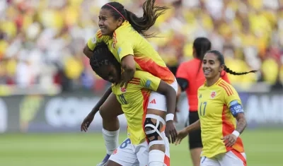 Celebración del gol de Linda Caicedo.