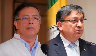 El Presidente Gustavo Petro y el presidente de la Corte Constitucional, Jorge Ibáñez.