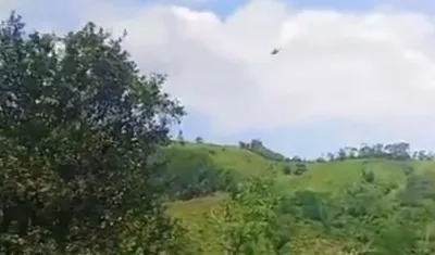 Momento en que cayó helicóptero. 