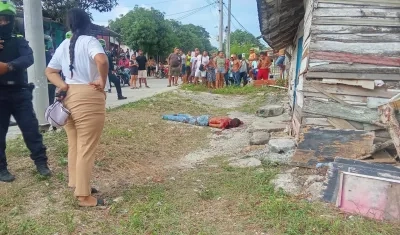 El presunto homicida quedó muerto en vía pública. 