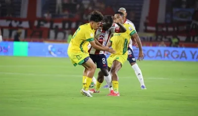 Junior y Huila igualaron 2-2 en el juego de ida, en el estadio Metropolitano.