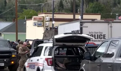 Autoridades encontraron un camión usado para el tiroteo.