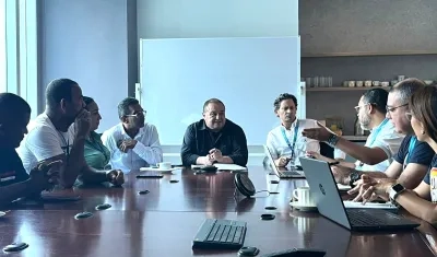 Nelson Javier Vásquez, agente interventor de Air-e, en reunión con Asojuntas.