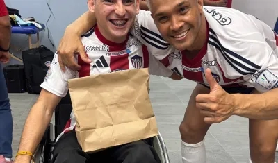 Diego Paiva con Teófilo Gutiérrez. 