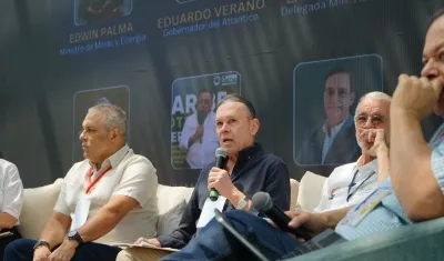 Efraín Cepeda, senador de la República. 