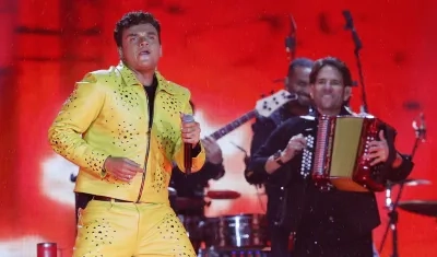 Silvestre Dangond y Juancho De la Espriella durante el concierto. 