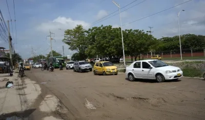 Tramo en mal estado de la Circunvalar, entre Murillo y Calle 30, en Soledad.