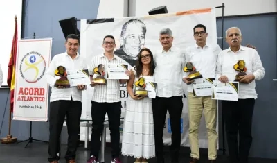 Ganadores con el Presidente de Acord, Atlántico